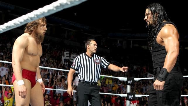WWE-Daniel-Bryan-vs-Roman-Reigns.jpg (642361)