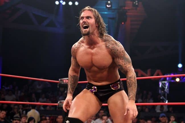 Ещё один бывший рестлер TNA может перейти в WWE