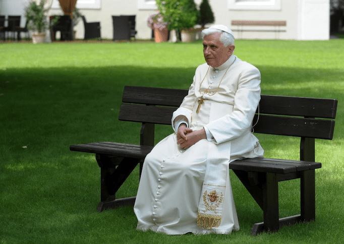 Poper Emeritus Benedict XVI 3